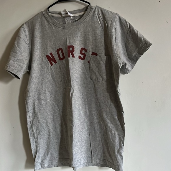 NORSE PROJECTS NIELS CLASSIC IVY LOGO Grey T-Shirt - Picture 5 of 7